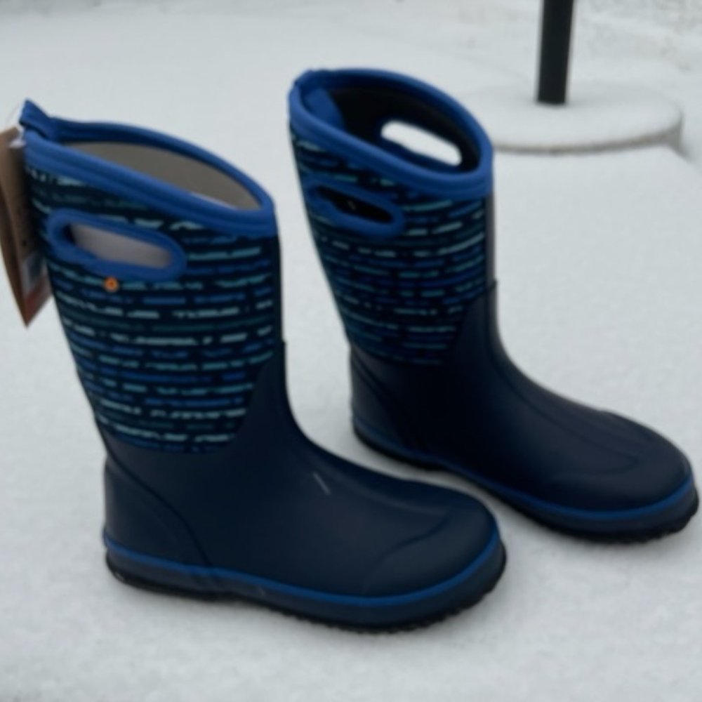 New Bogo Snow Boots Size 6